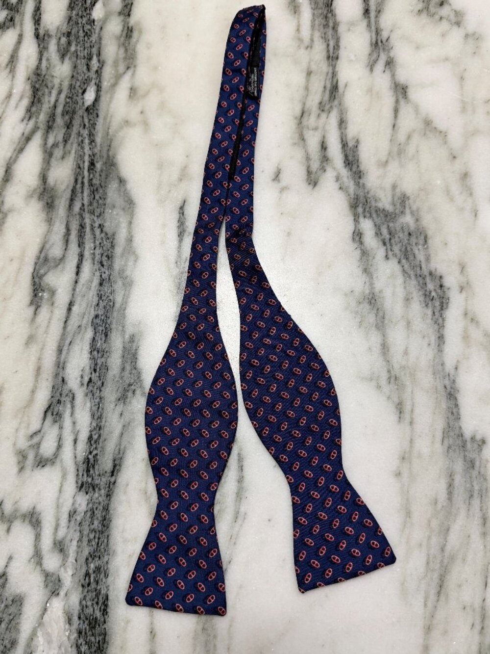 Authentic HERMÈS Paris Silk Self-Tie Bow Tie